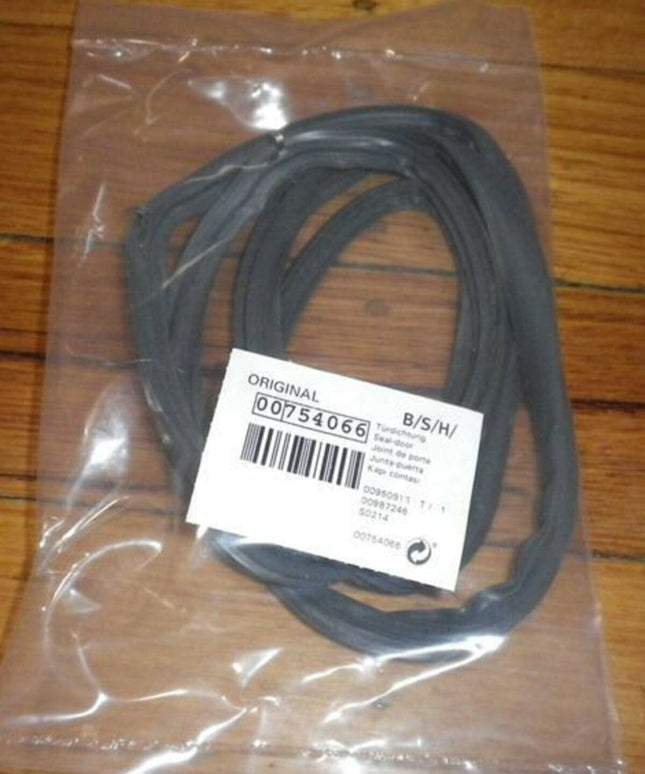 "Electrolux AEG, Oven Door Gasket, Oven Rubber Seal, 140043543028, Compatible Oven Models, 4055352589, 140043543010, 754066, 420756, 658558, 651944, Oven Spare Parts, Oven Maintenance, Durable Oven Gasket, High-Quality Seal, Kitchen Appliance Parts