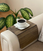 Темно коричневый